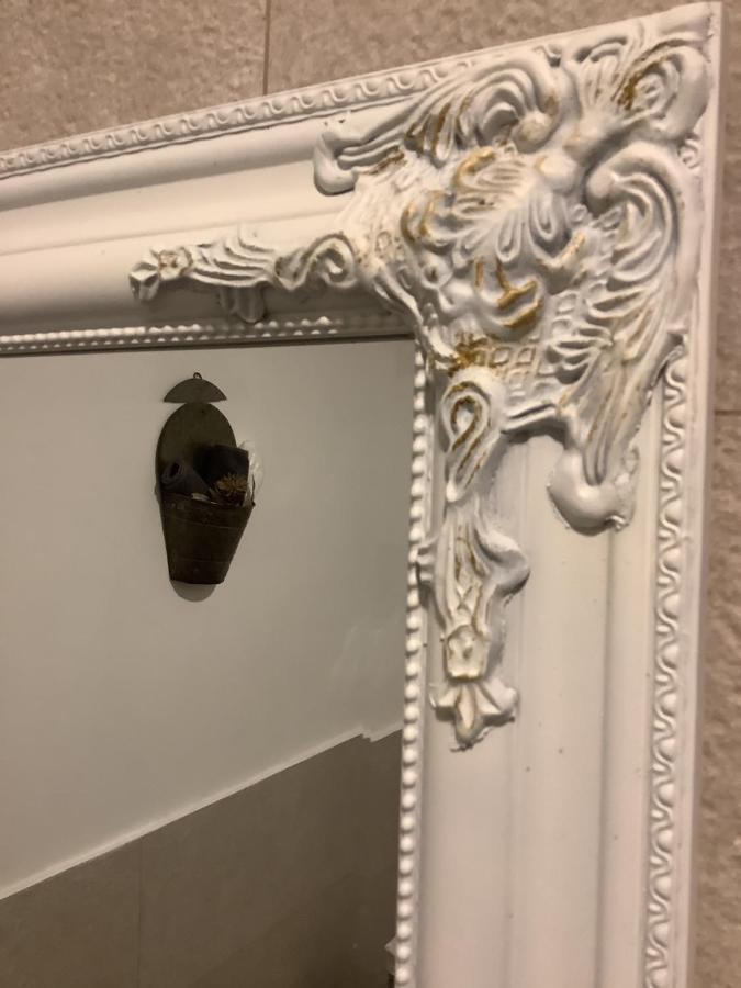 Ezuest Boroka Apartman Eger Bagian luar foto