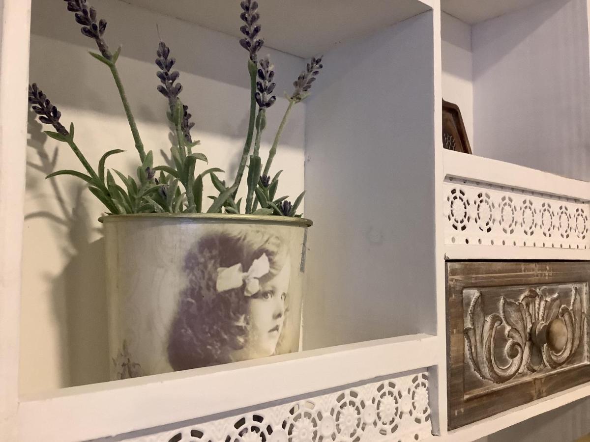 Ezuest Boroka Apartman Eger Bagian luar foto